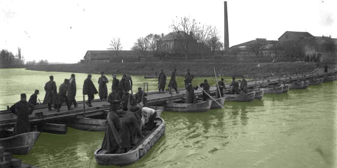Guerre de 1914-1918 : Le génie reconstruit le pont du canal de Verberie